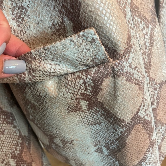 Chico’s Animal Print Open Style Jacket - Picture 5 of 16